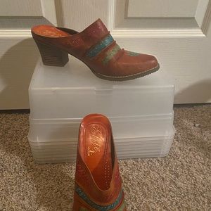 Cute brown mules with flower details